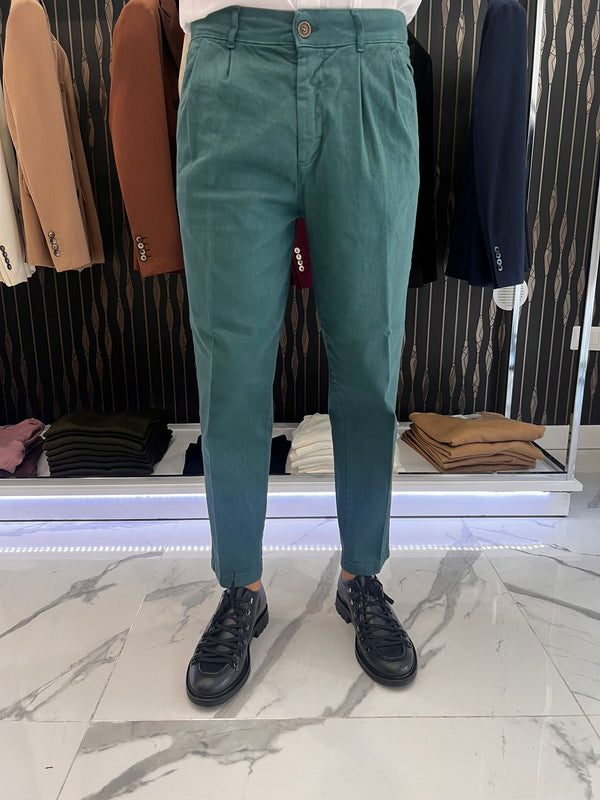 Pantalone verde su tela bull